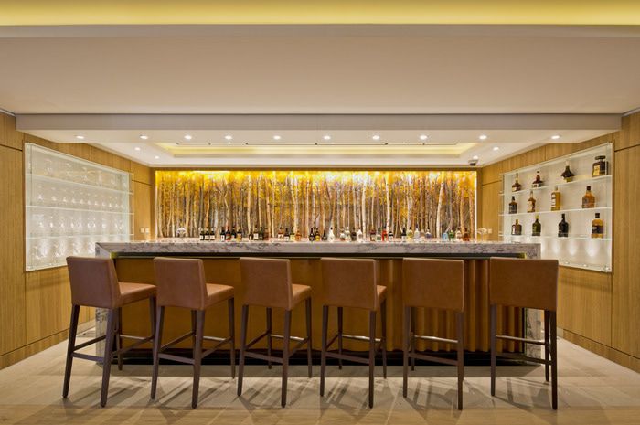 Restaurants & Dining